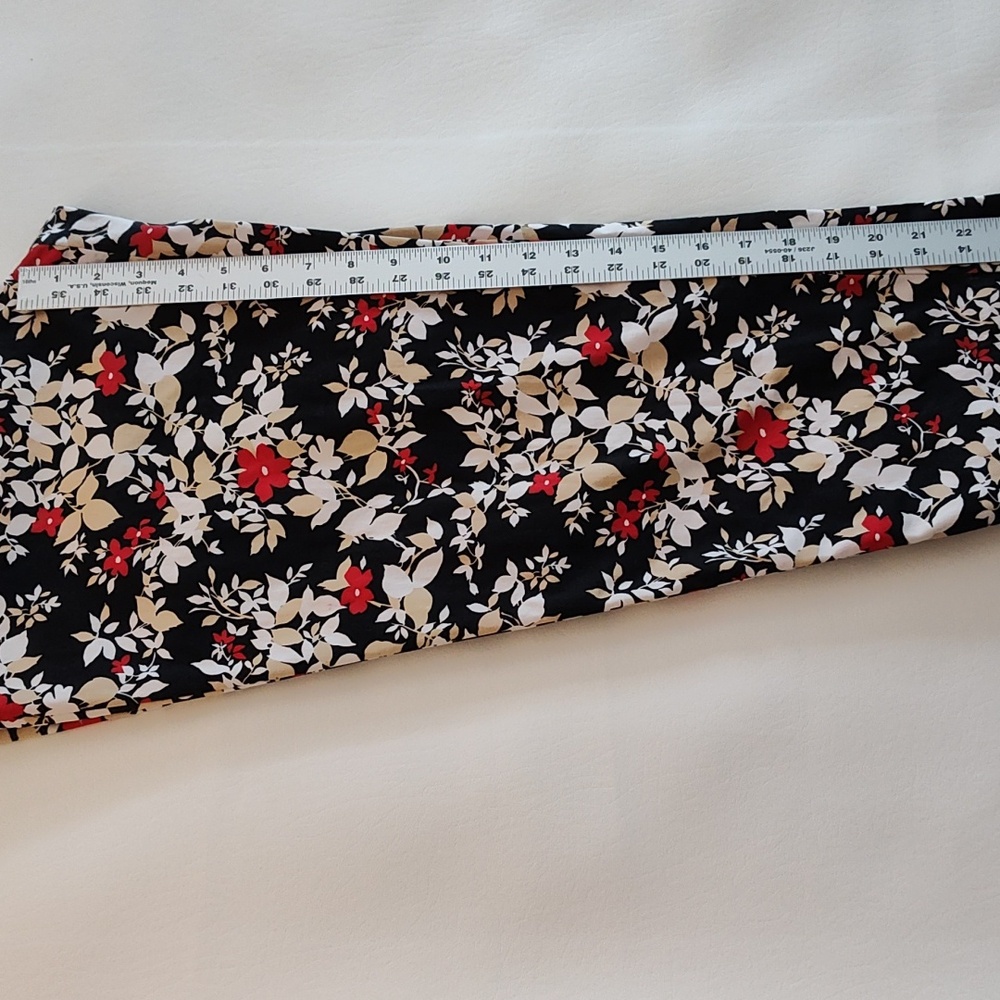 Requirements Capris 14 Spring Summer Bold Floral Pattern Cotton Blend Mid Rise - Picture 8 of 12